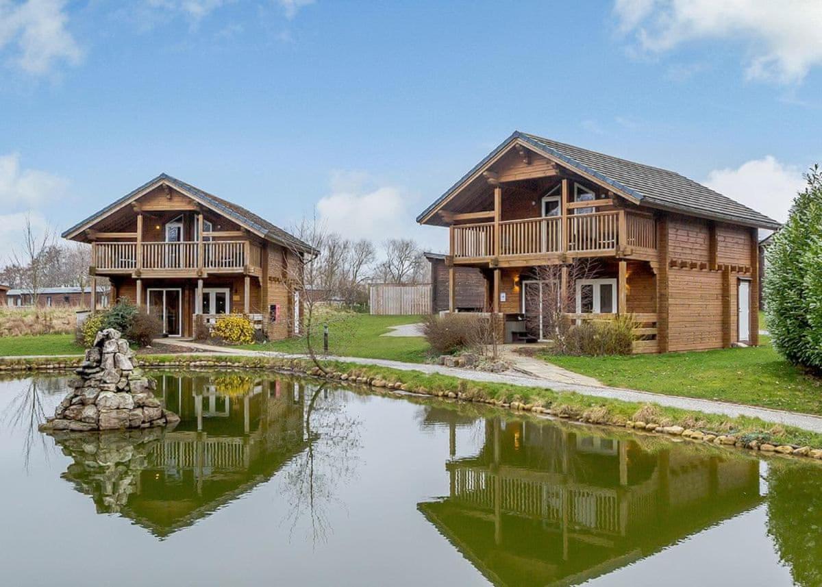 Woodland Lakes Lodges Thirsk Ngoại thất bức ảnh