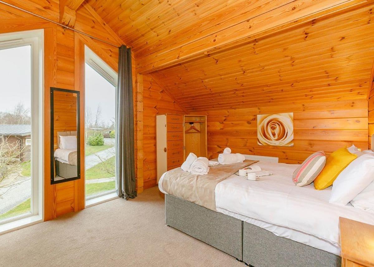 Woodland Lakes Lodges Thirsk Ngoại thất bức ảnh
