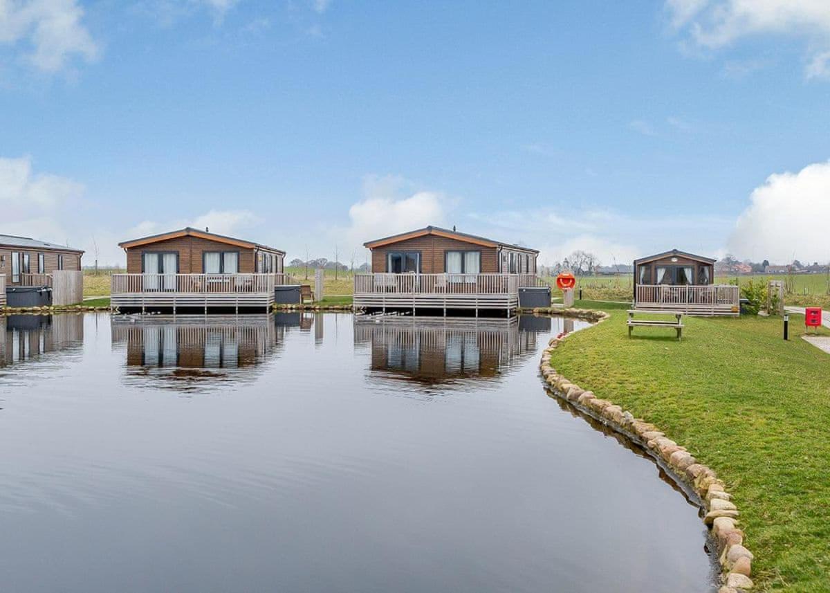 Woodland Lakes Lodges Thirsk Ngoại thất bức ảnh